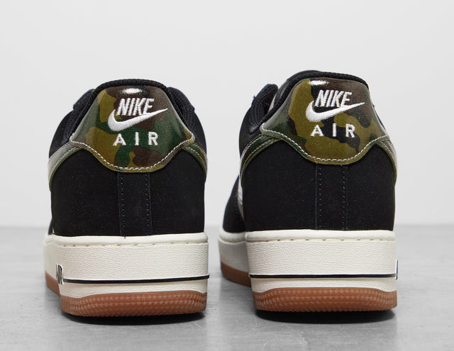 AF1 CAMO SWOOSH BLK/WHT
