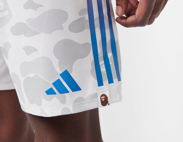 !BAPE FB CAMO SHORTS WHT