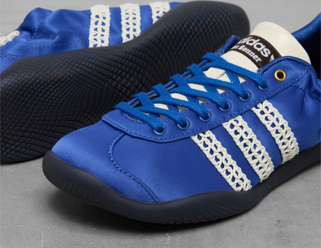 !KARINTHA SAT WB BLU/WHT