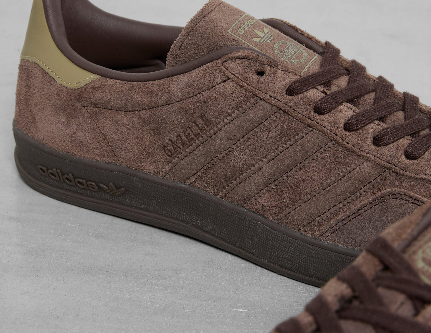 GAZELLE IND DRKBRN/DRKBRN