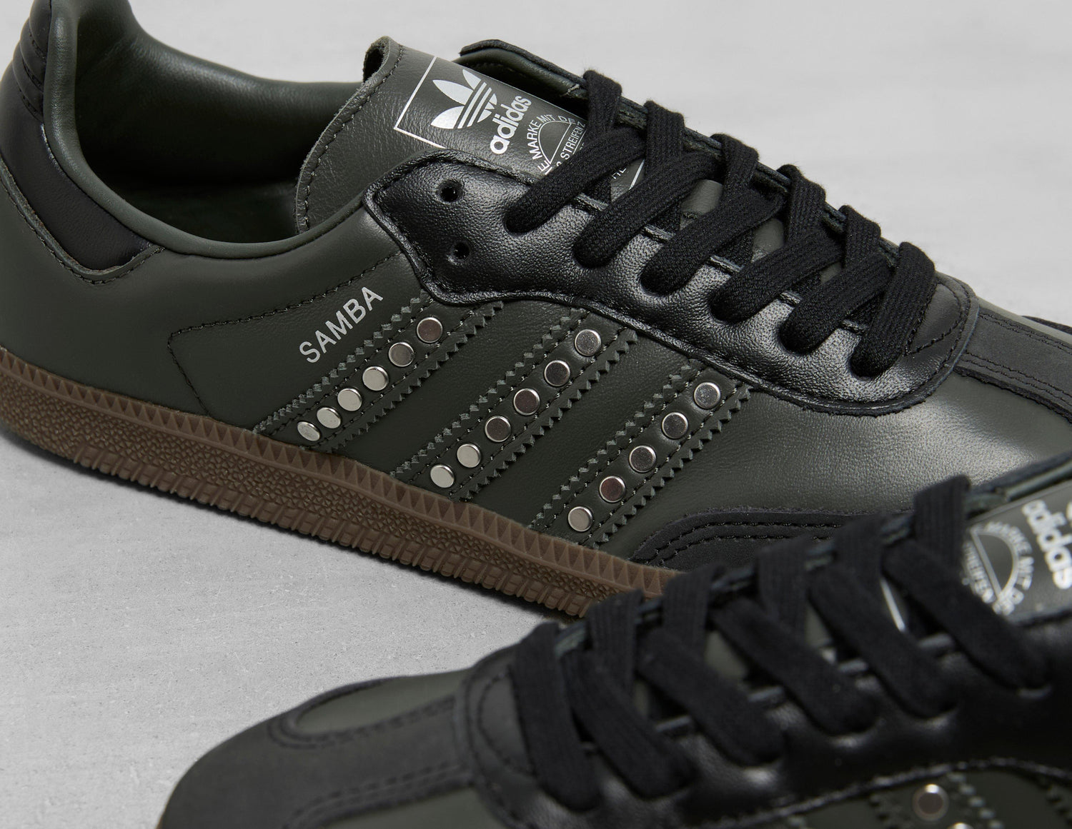 SAMBA STUD BLK/SIL/GUM