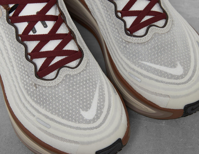 Vomero Plus - Men's Footwear