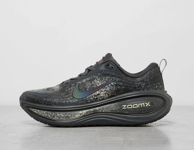 Vomero Plus NA22 - Men's Footwear