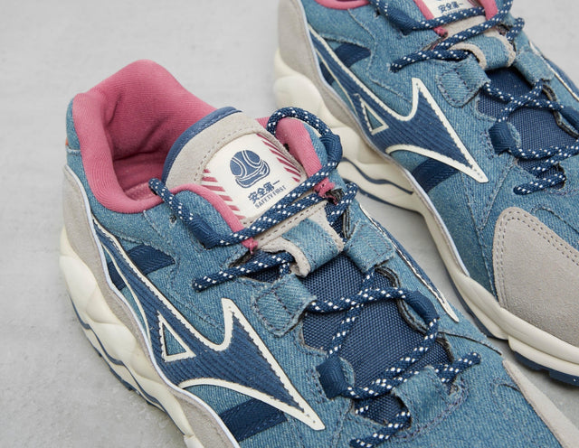 Wave Rider 1 - Men's Footwear