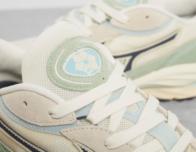 Wave Rider Beta - Men's Footwear