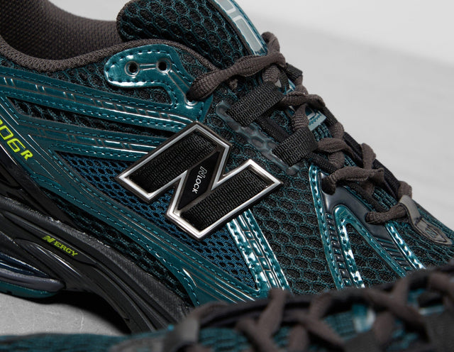 1906R - Men's Footwear