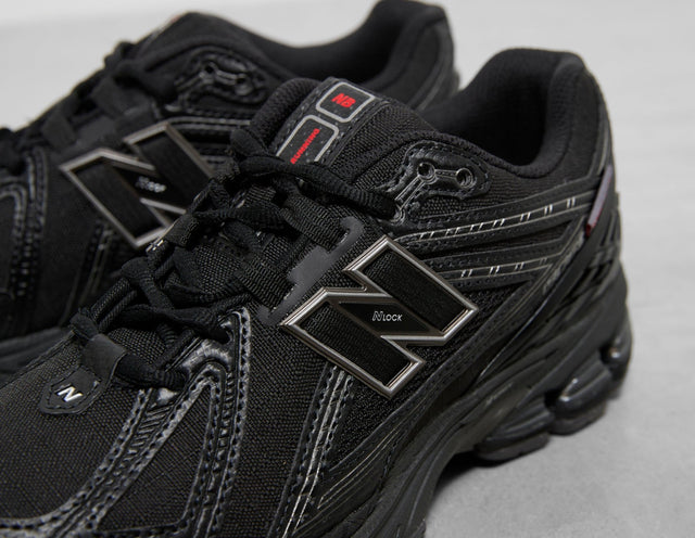 1906R - Men's Footwear