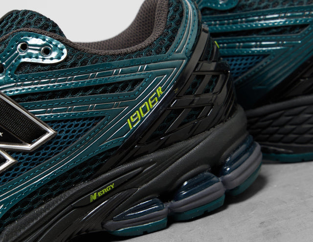 1906R - Men's Footwear