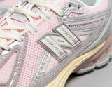 1906R Women's - Women's Footwear