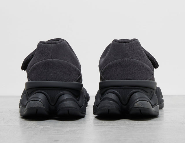 8040 - Men's Footwear