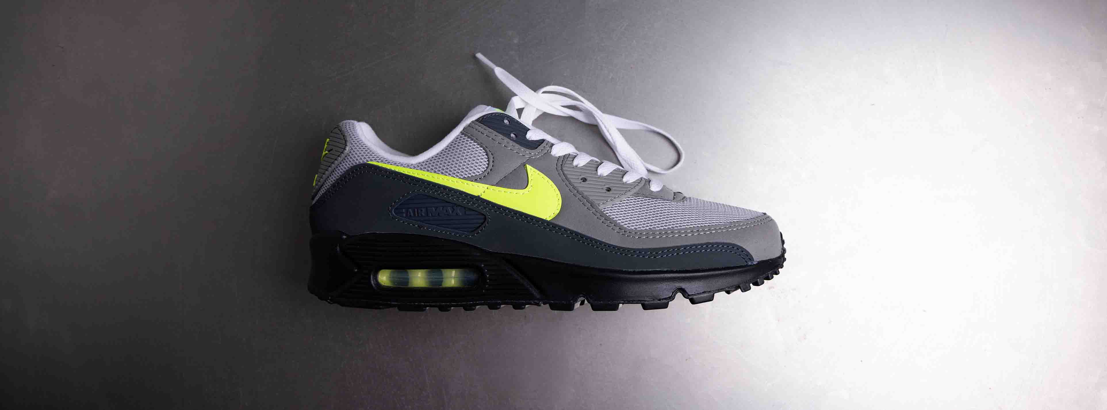 nike air max retailers