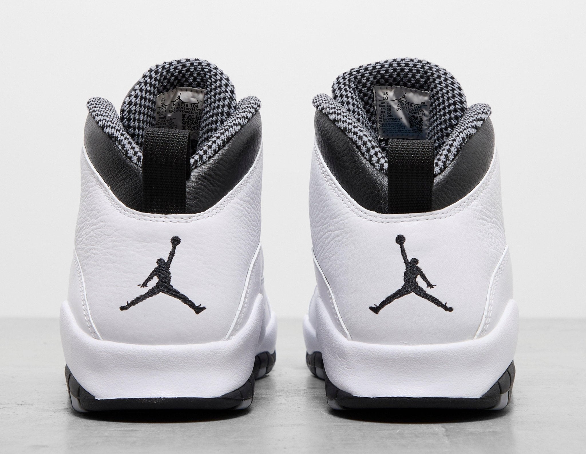 air jordan men's 10 retro stores