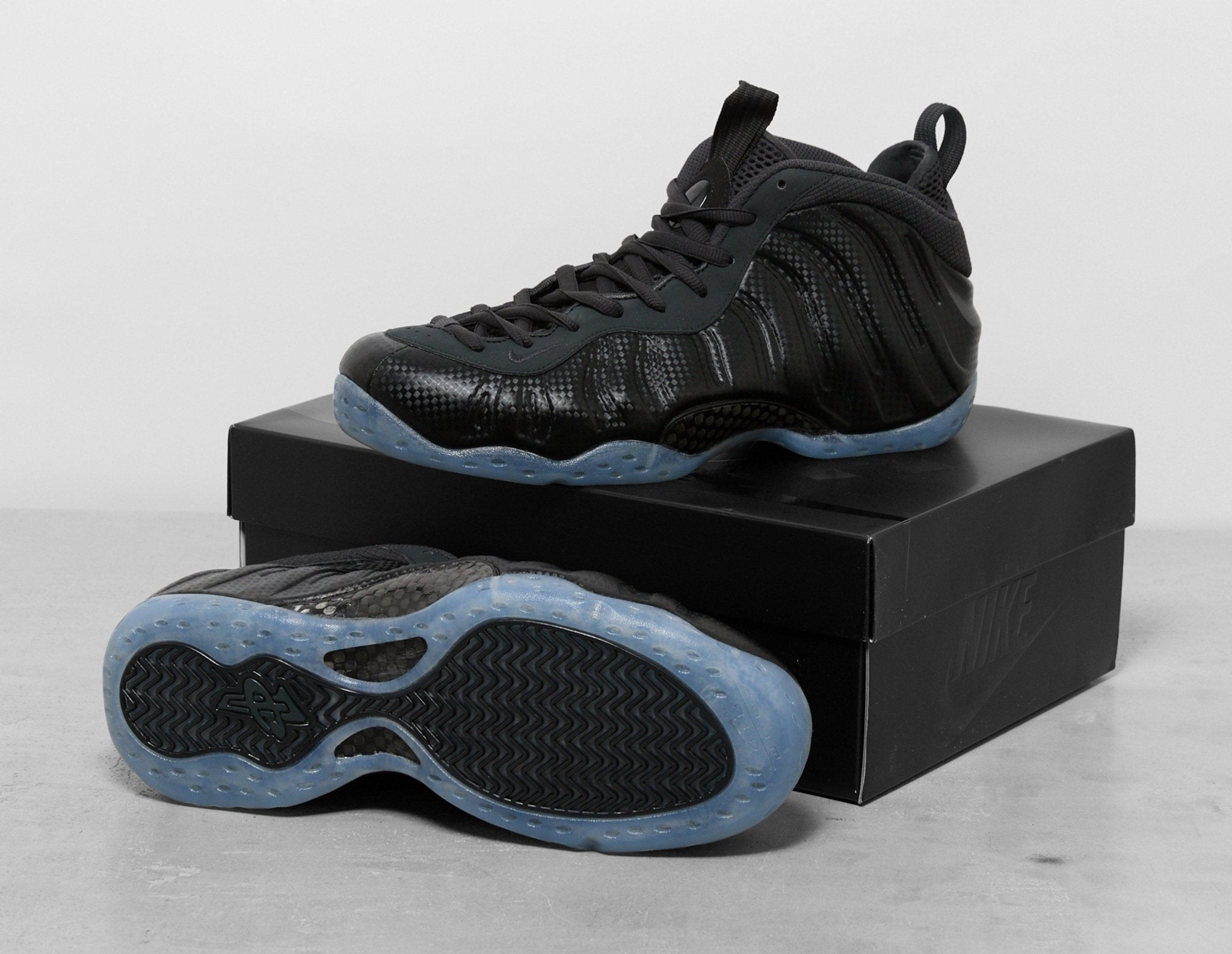 nike foamposite mens size 13