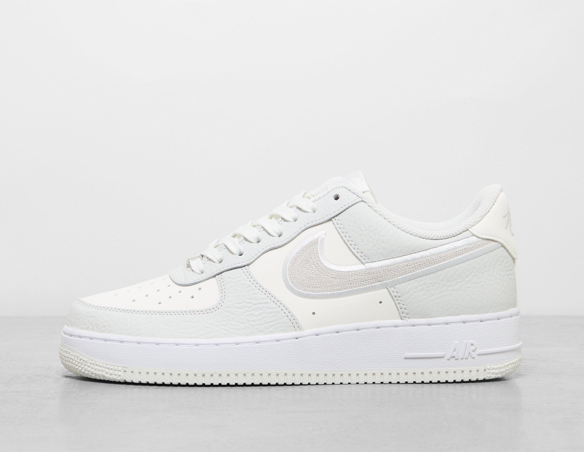 white air forces 1 mens
