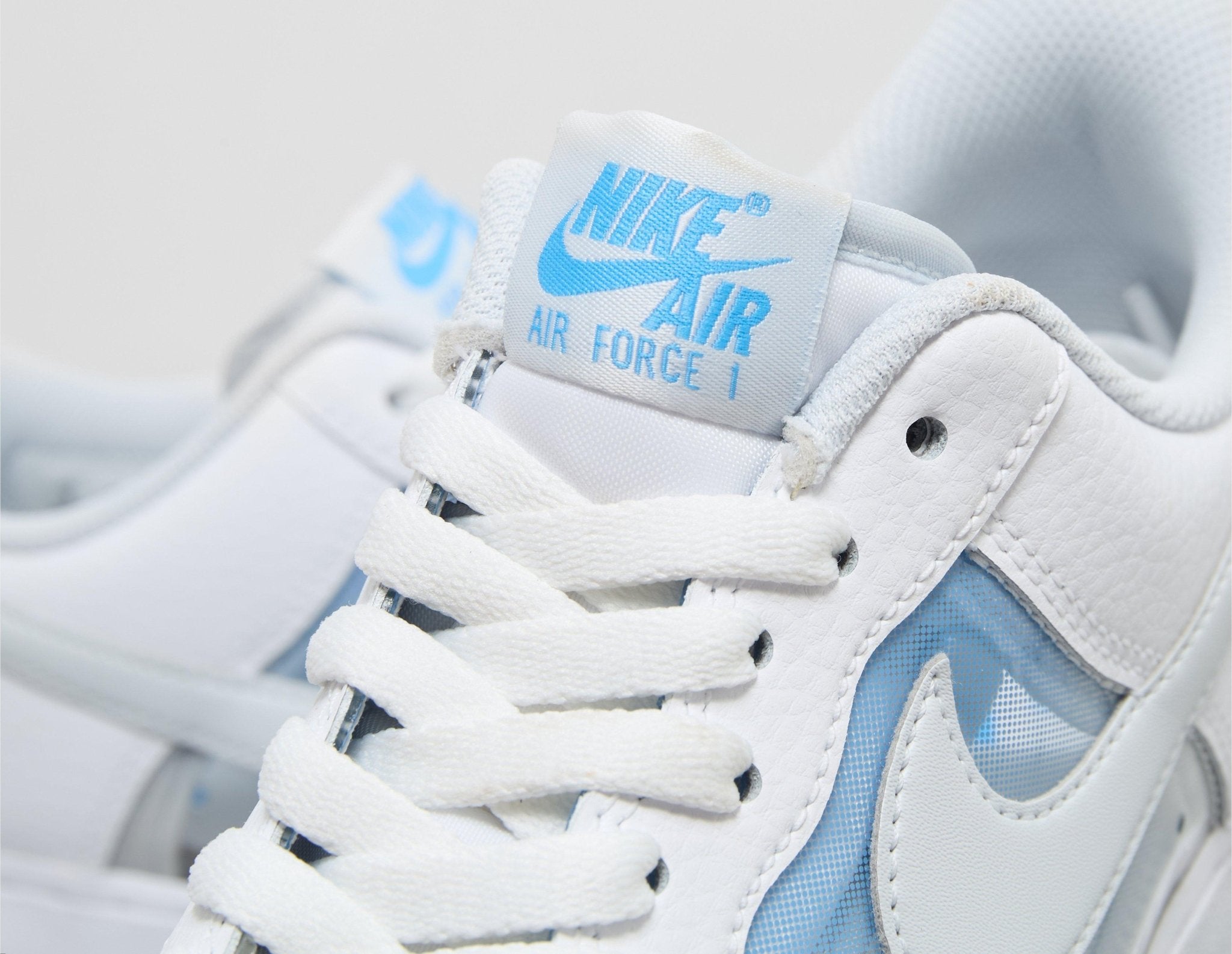 NIKE ナイキ AIR FORCE 1 エアフォース1 アイスブルー 白 28 NIKE - NIKE ナイキ AIR FORCE 1 エアフォース1 アイスブルー 白 28の