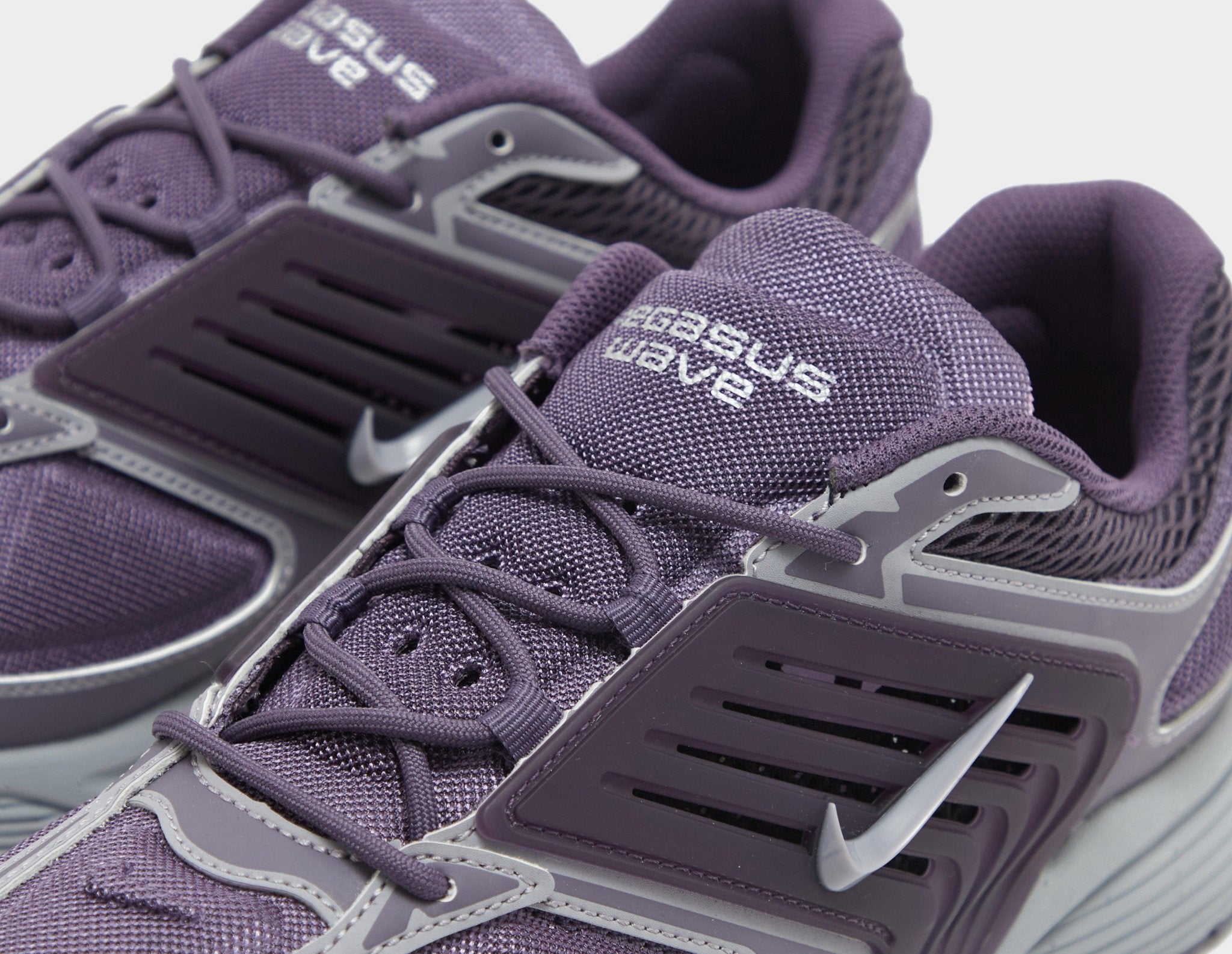 nike wavy purple