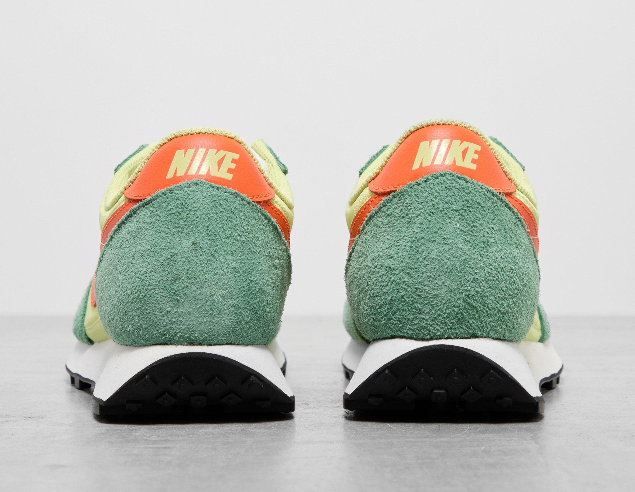 nike daybreak dames olive