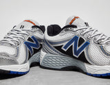 860 WHT/BLU