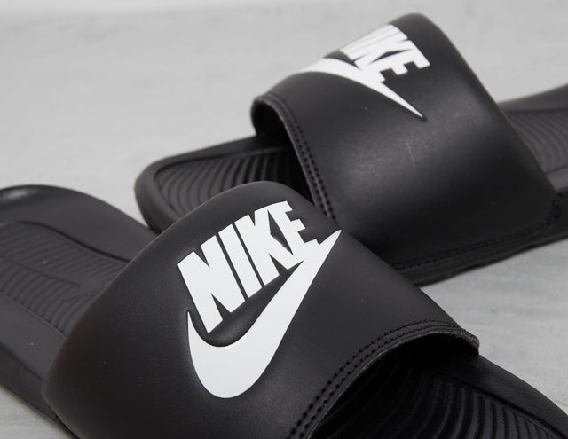 VICTORI ONE BLK/WHT
