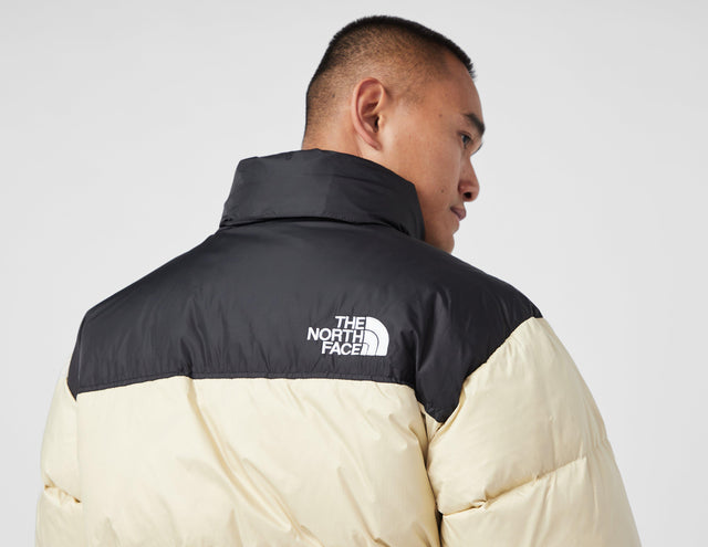 NUPTSE GRAVEL LT GRY