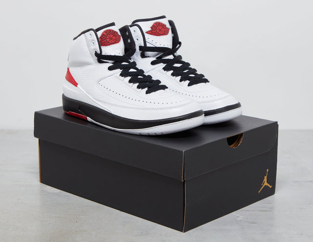 AJ2 WHT/RED/BLK BG