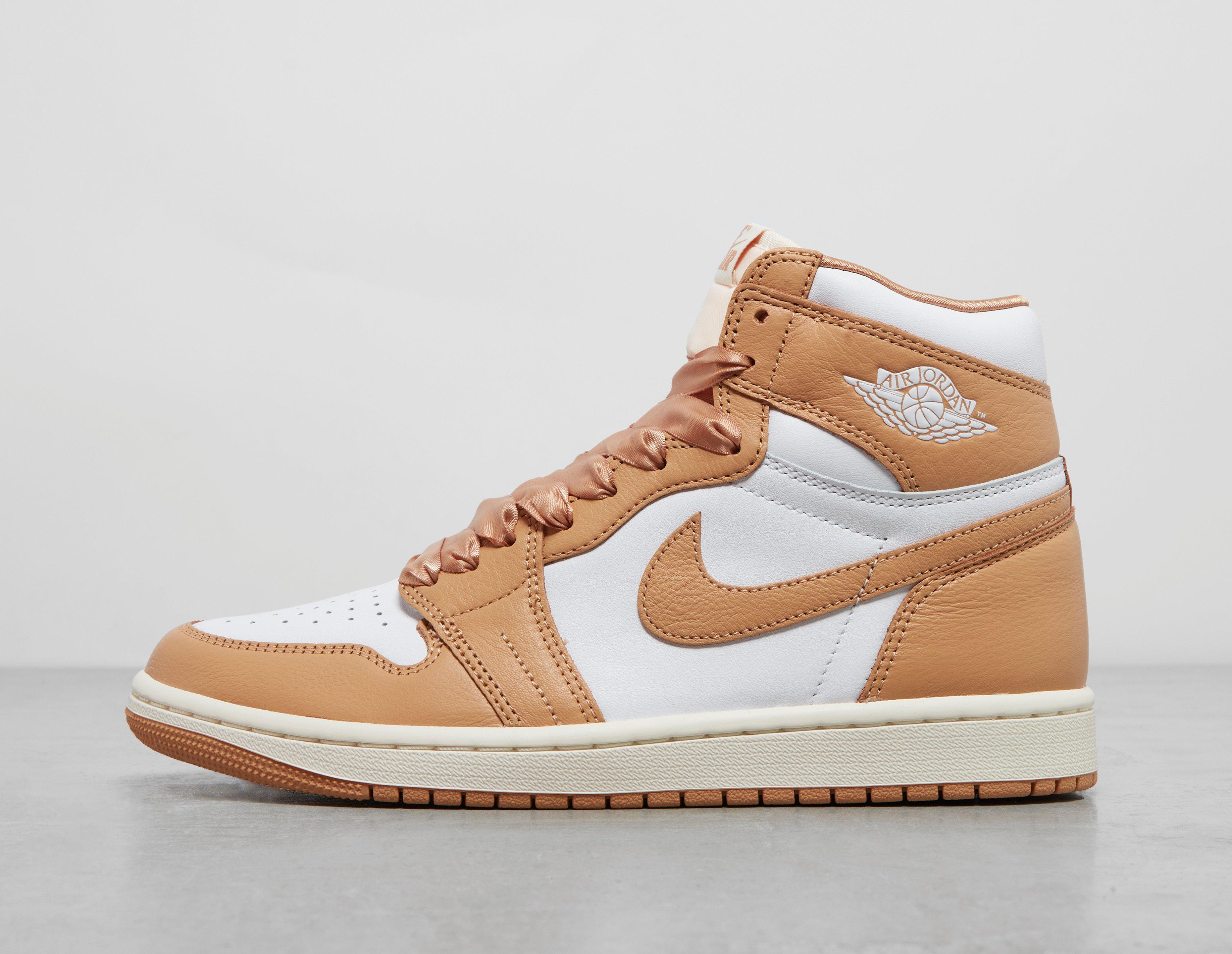 aj 1 tan