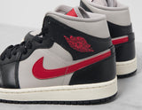 W AJ 1 MID BLK/RED/GRY