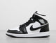 AJ1 MID WHT/BLK