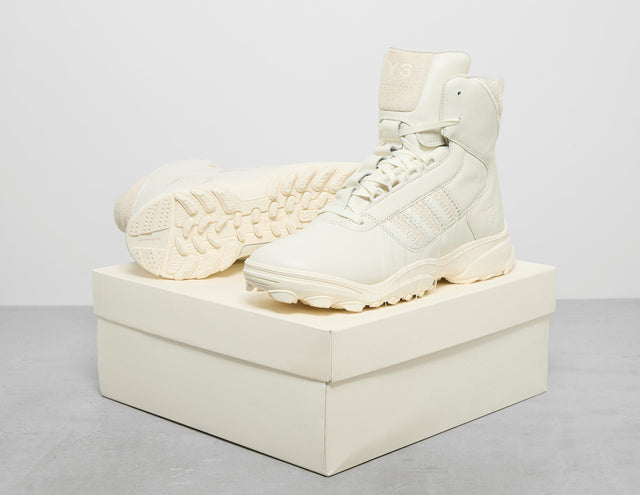 !Y-3 GSG9 BOOT ECRU