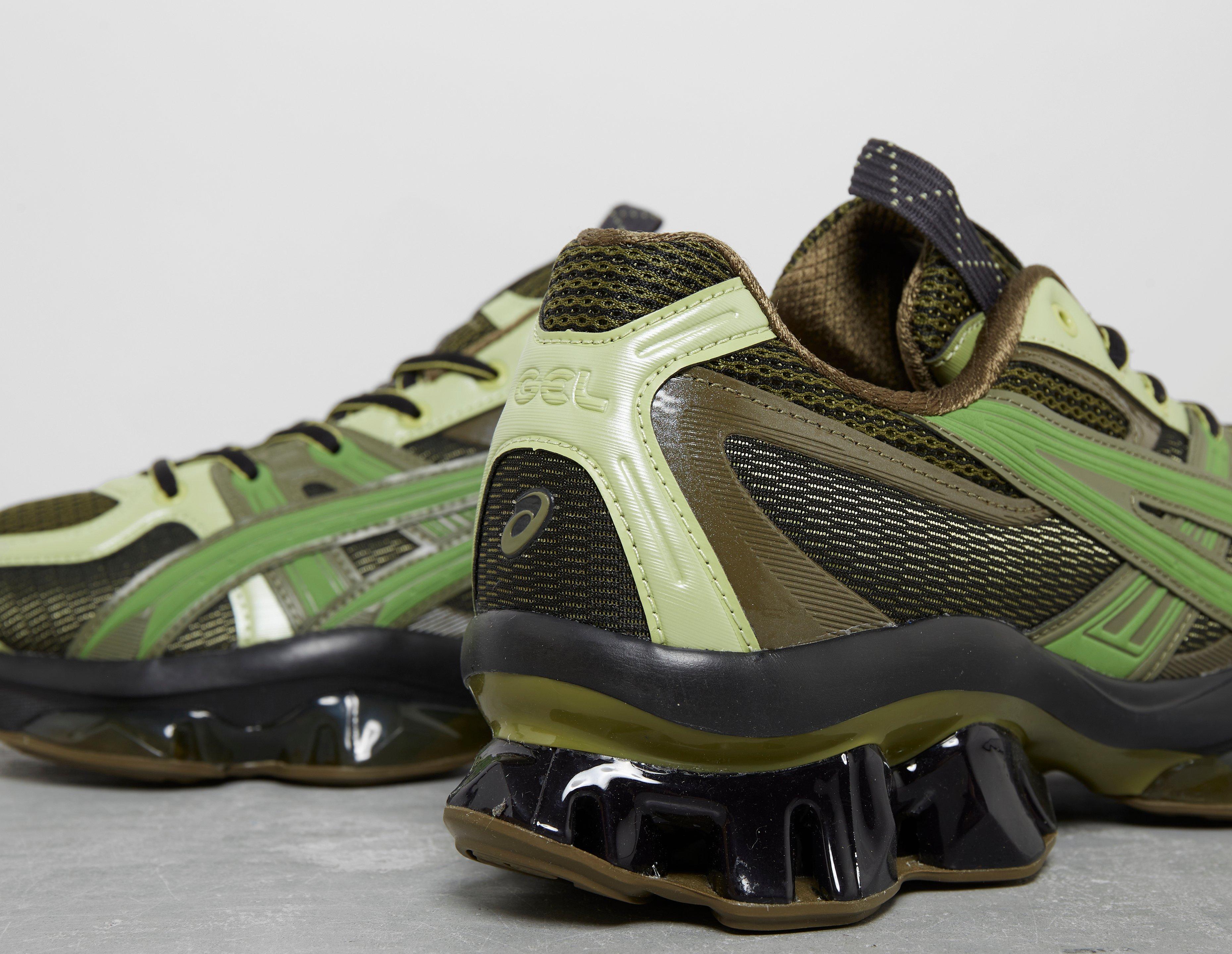 green ASICS US5-S GEL-QUANTUM KINETIC