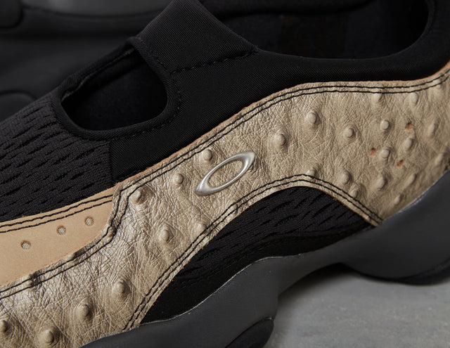 !FLESH SAN CAST/BLK/BLK