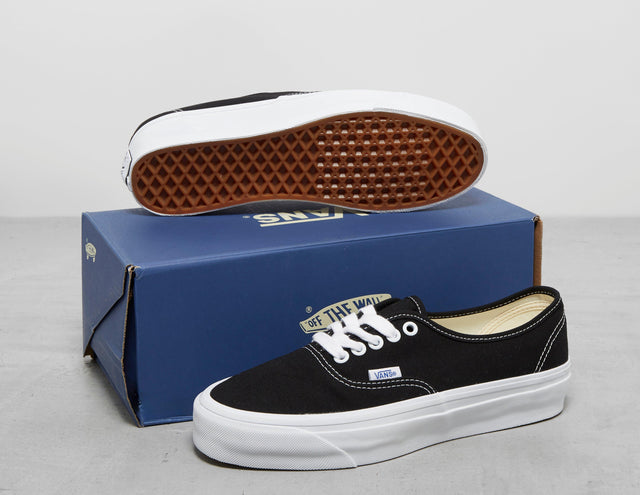 AUTH RE 44 BLK/WHT