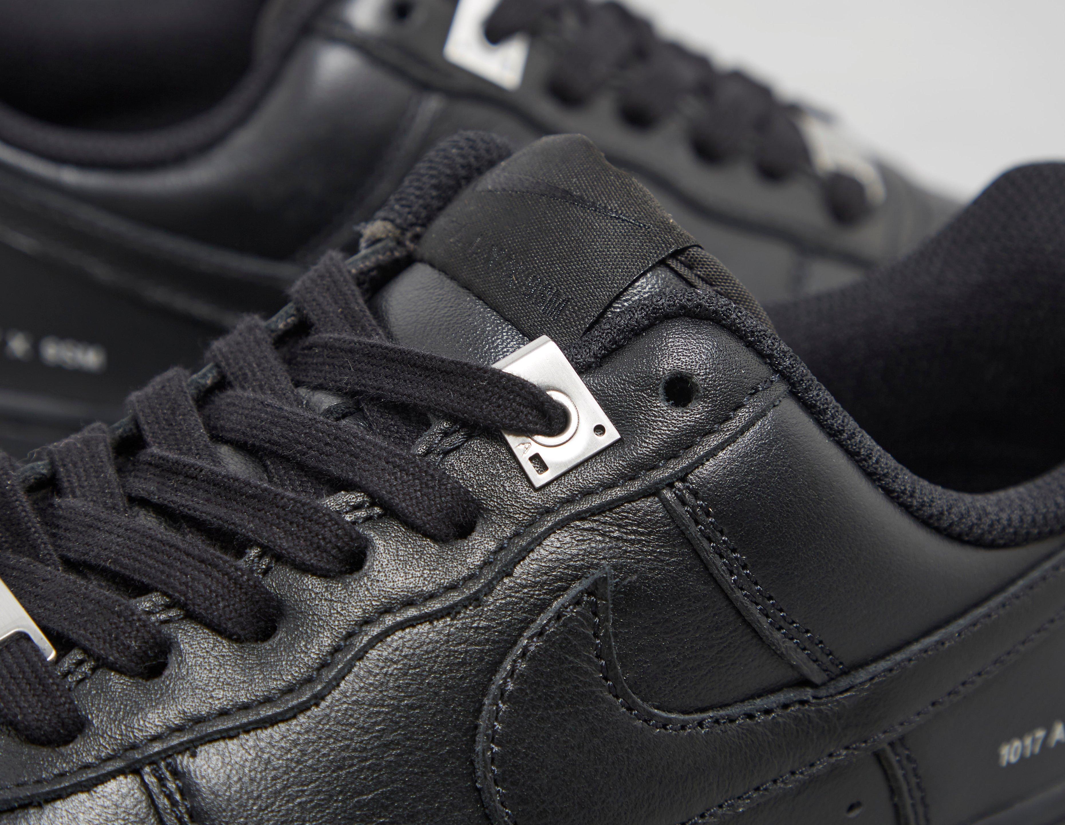 Nike Air Force 1 1017 ALYX ブラック Nike x 1017 Alyx 9SM Air Force 1 