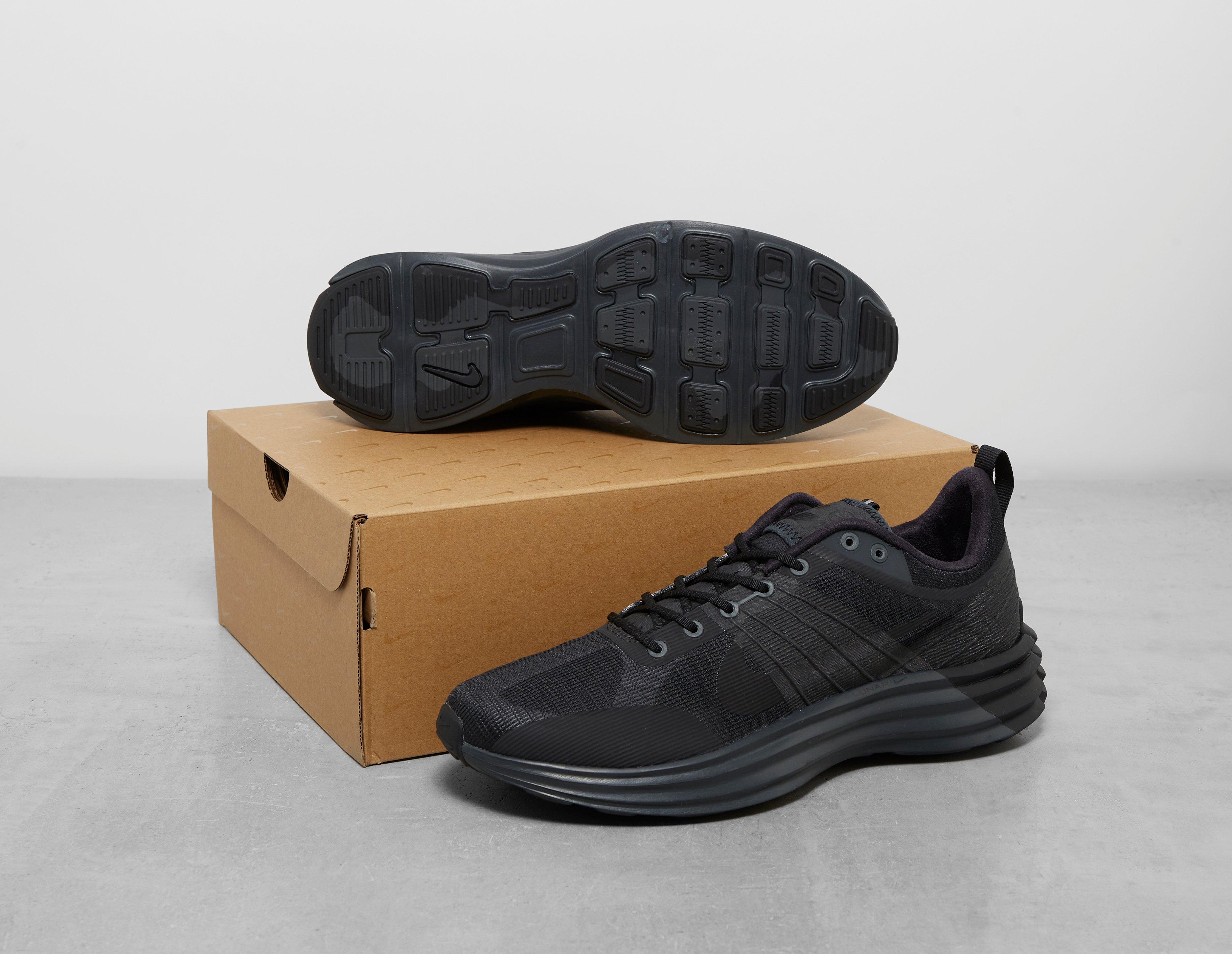 Black Nike Lunar Roam