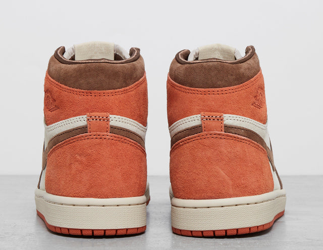 W AJ 1 HI QS BRN/BRN