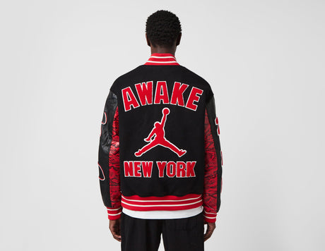 !QS JDN AWK VAR JKT RED/B