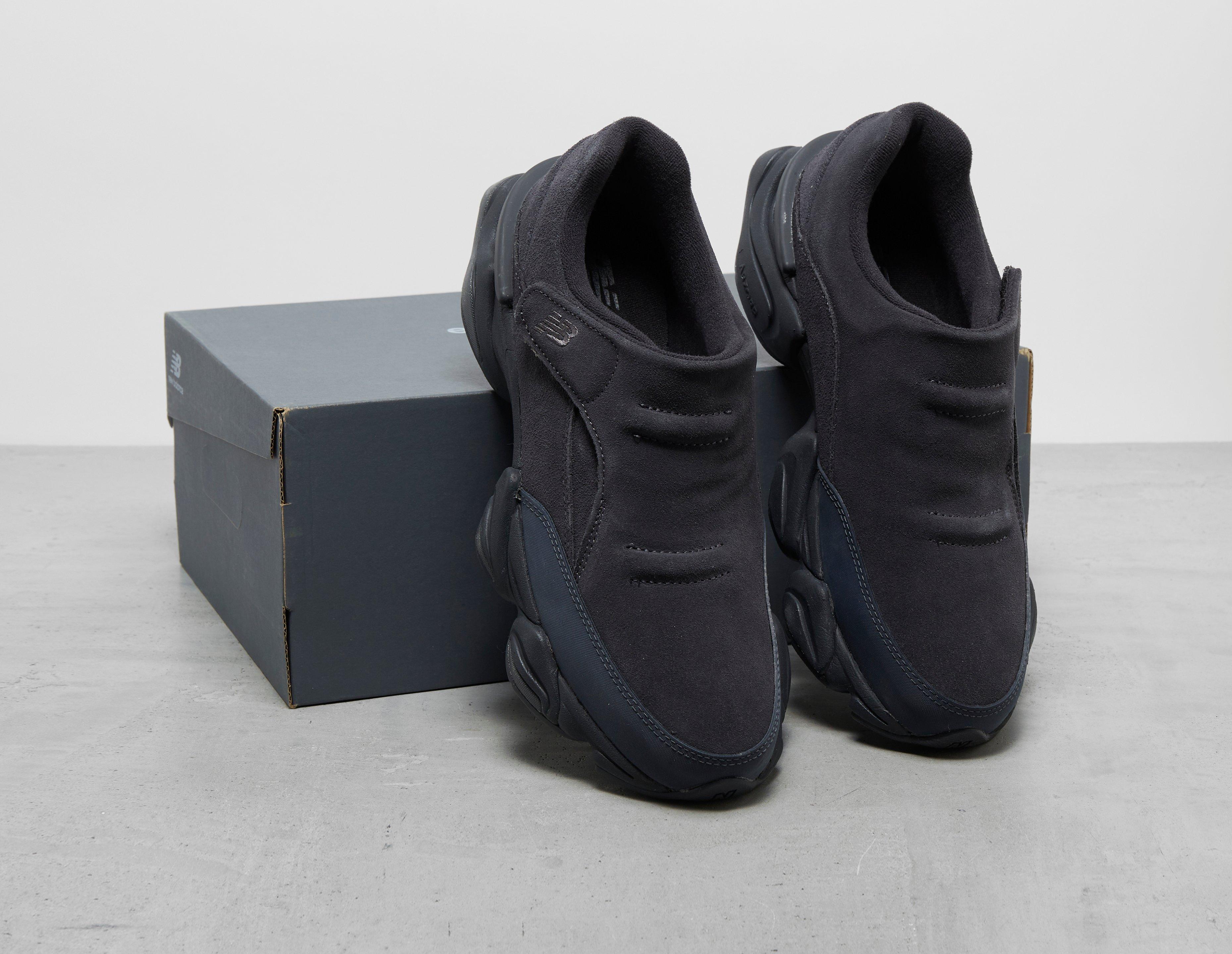 black New Balance 8040