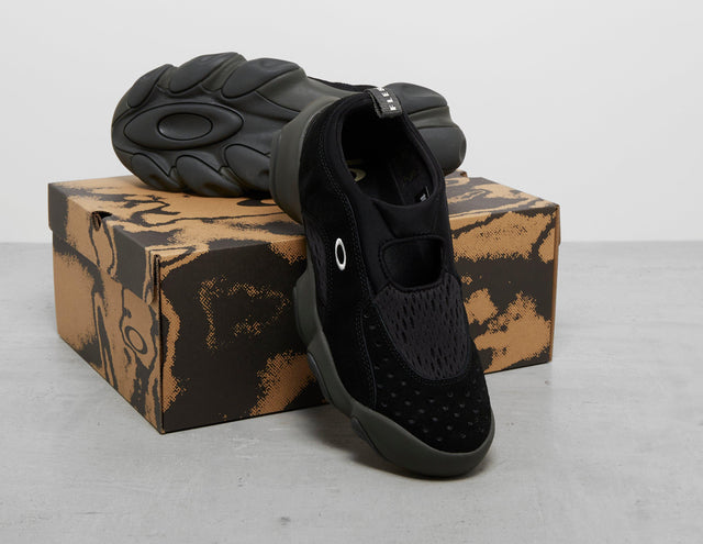 !FLESH SAN BLK/BLK