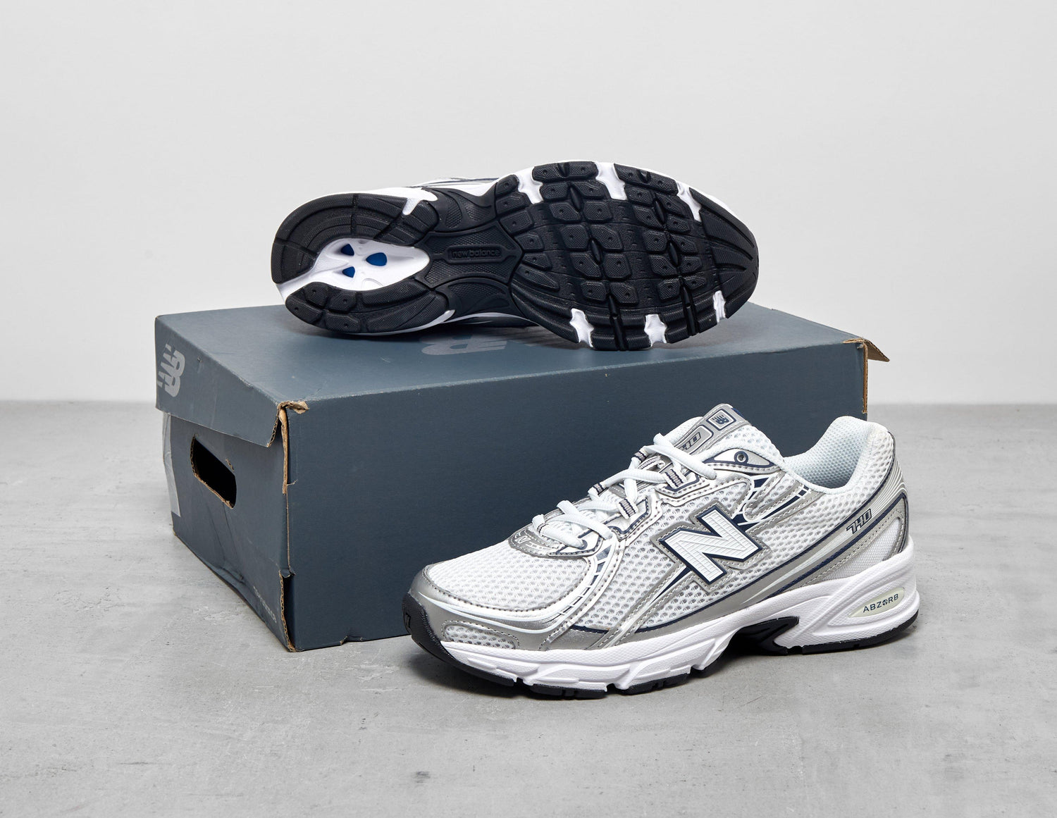 Weiß New Balance 740 Women's - Main Image