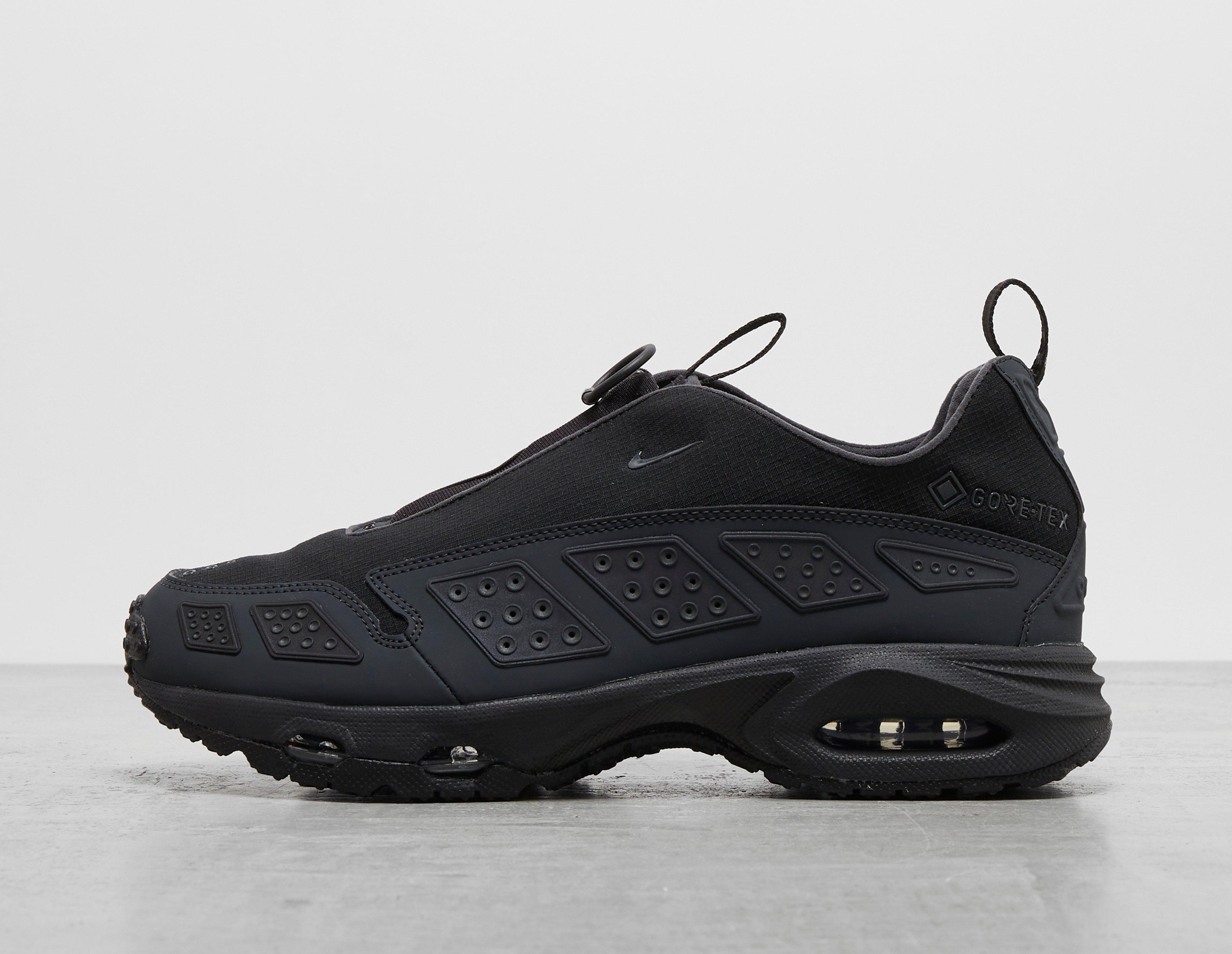 NIKE AIR MAX SNDR GTX GORE-TEX ブラックスニーカー Nike Air Max SNDR GORE-TEX 