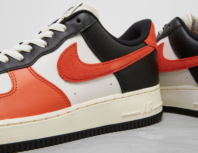 AF1 HAL ORG/BLK/WHT