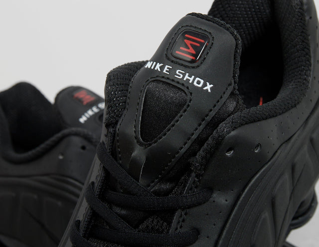 SHOX R4 BLK/BLK/BLK