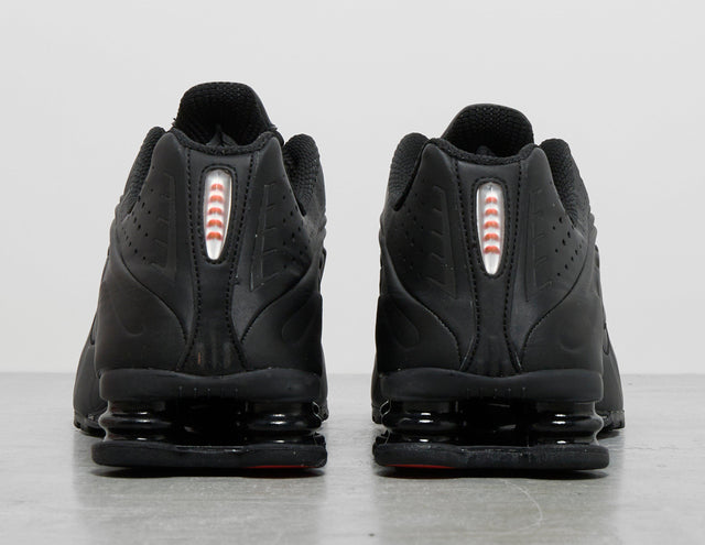 SHOX R4 BLK/BLK/BLK
