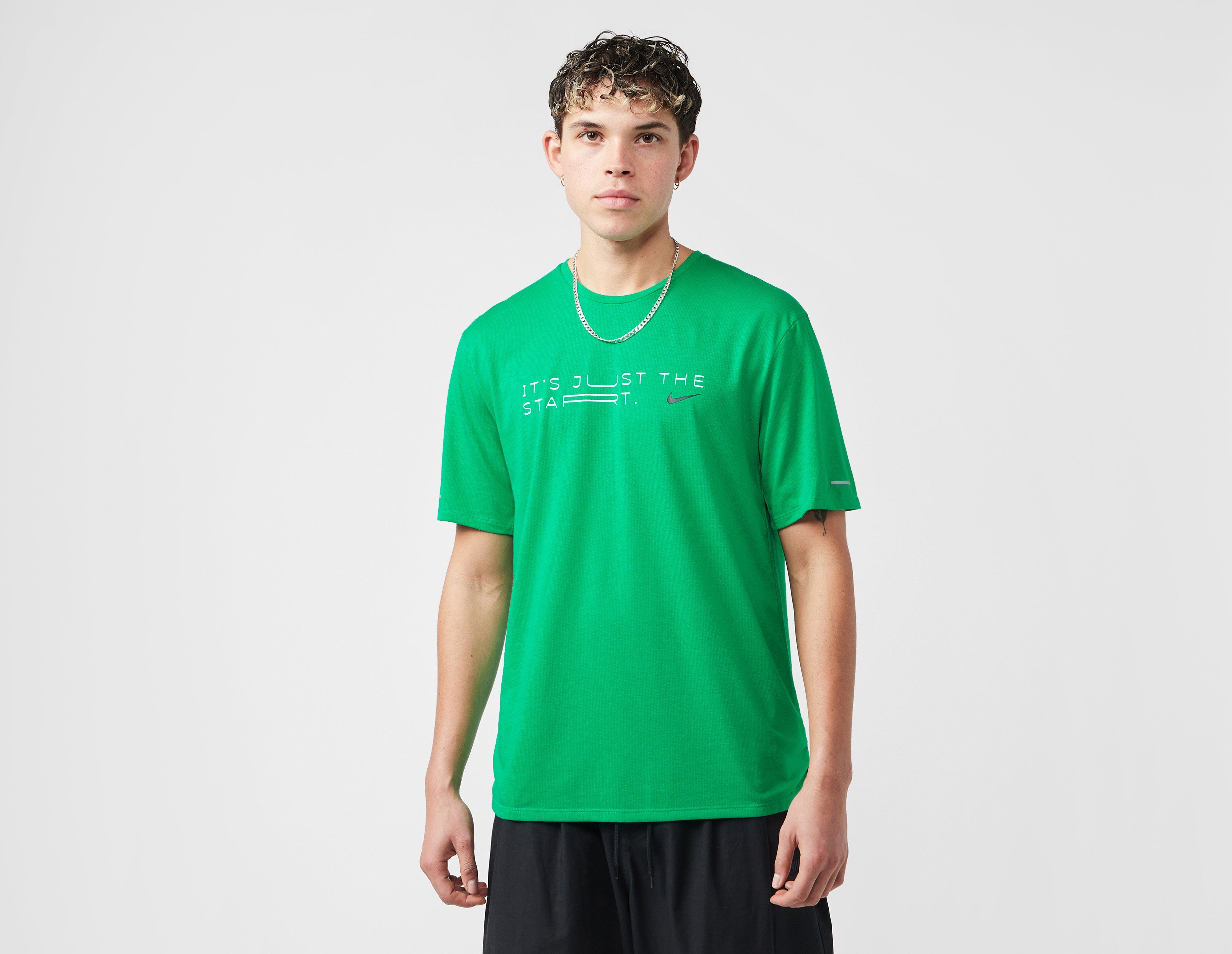 nike rise 365 t shirt green
