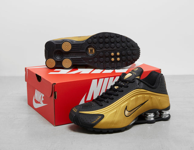 W SHOX R4 BLK/GLD/BLK