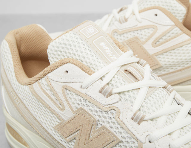 740 WHT/BWN/WHT