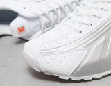 SHOX R4 WHT/SIL/WHT