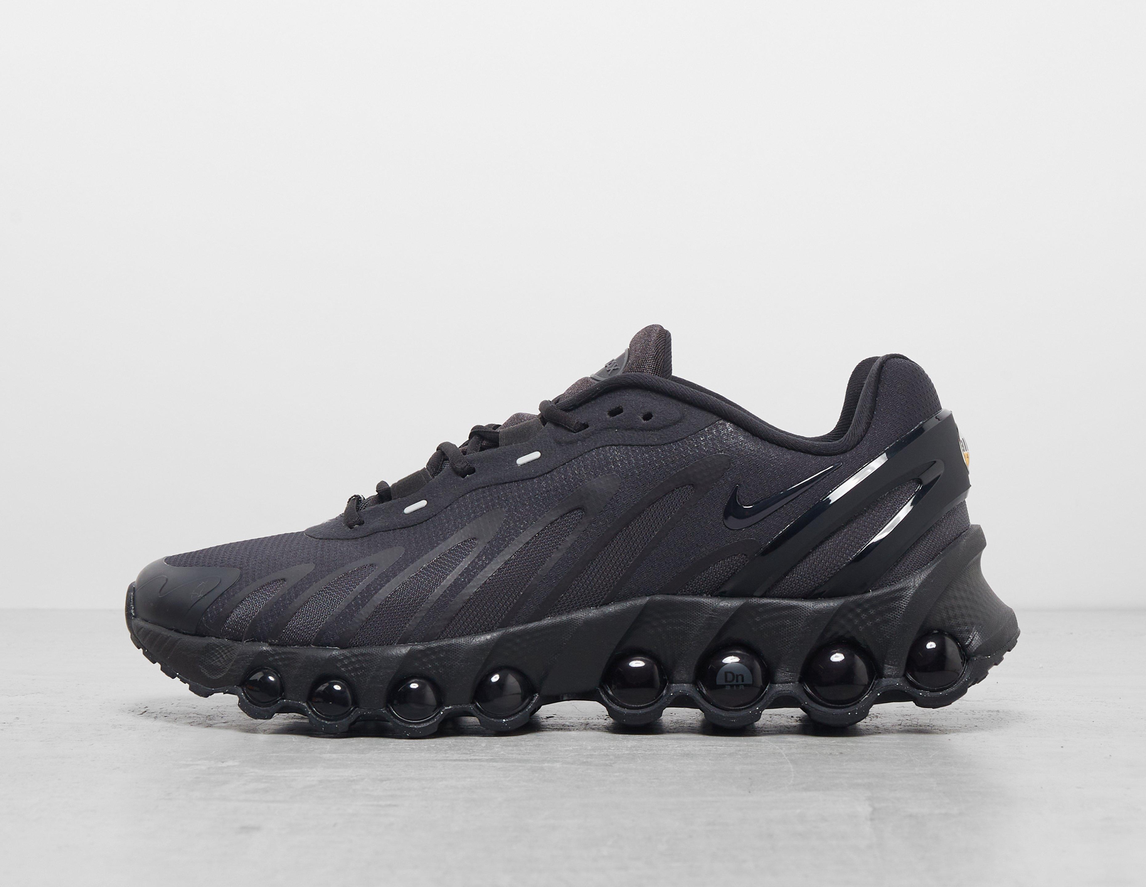 black Nike Air Max Dn8