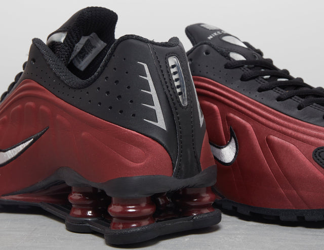 W SHOX R4 BLK/RED/BLK