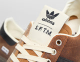 !SUPERSTAR STFM ORG/BLK/B